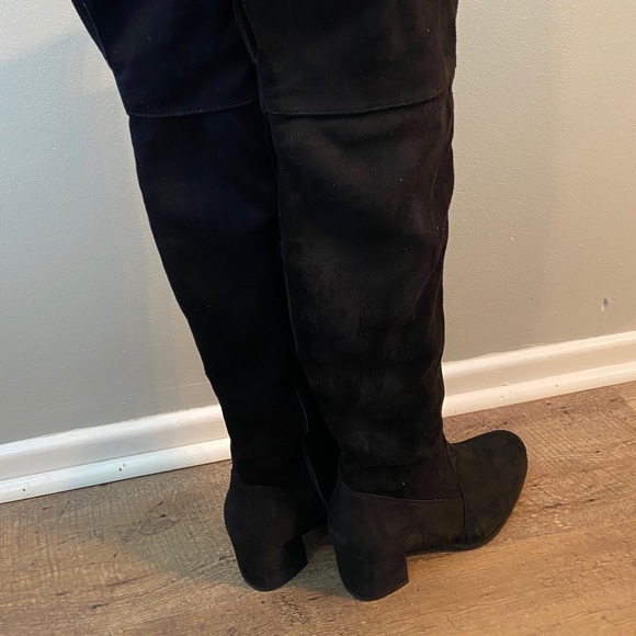 Over the knee boots - Picture 3 of 5